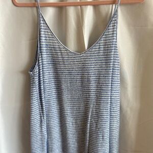 Bellerose v-neck tank